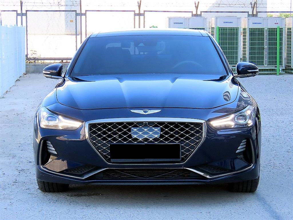 Genesis G70 — photo 01
