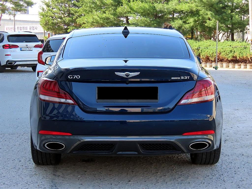 Genesis G70 — photo 04