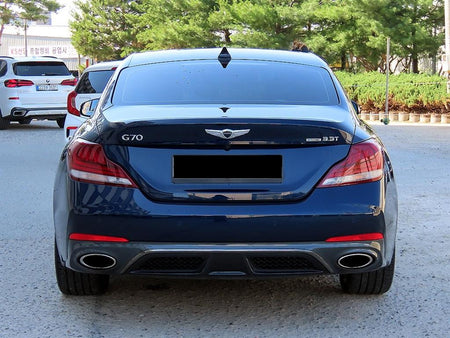 Genesis G70 — photo 04