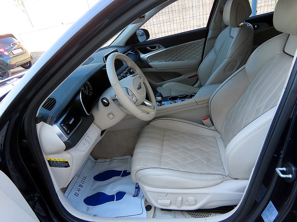 Genesis G70 — photo 05