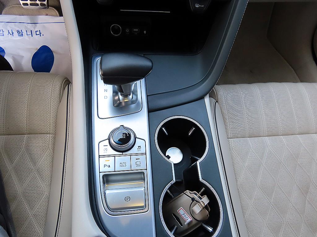 Genesis G70 — photo 11