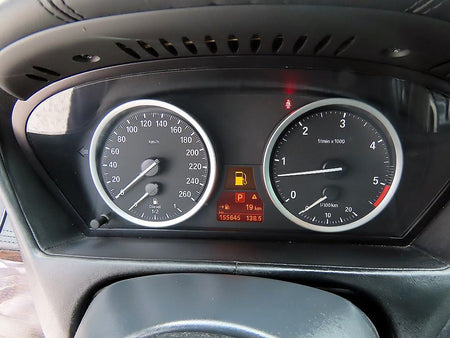 BMW X6 — photo 09