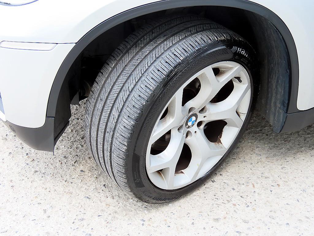 BMW X6 — photo 20