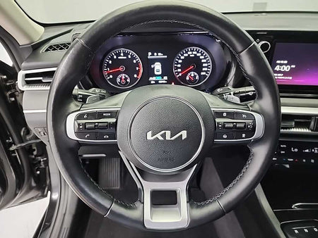 Kia K5 — photo 09