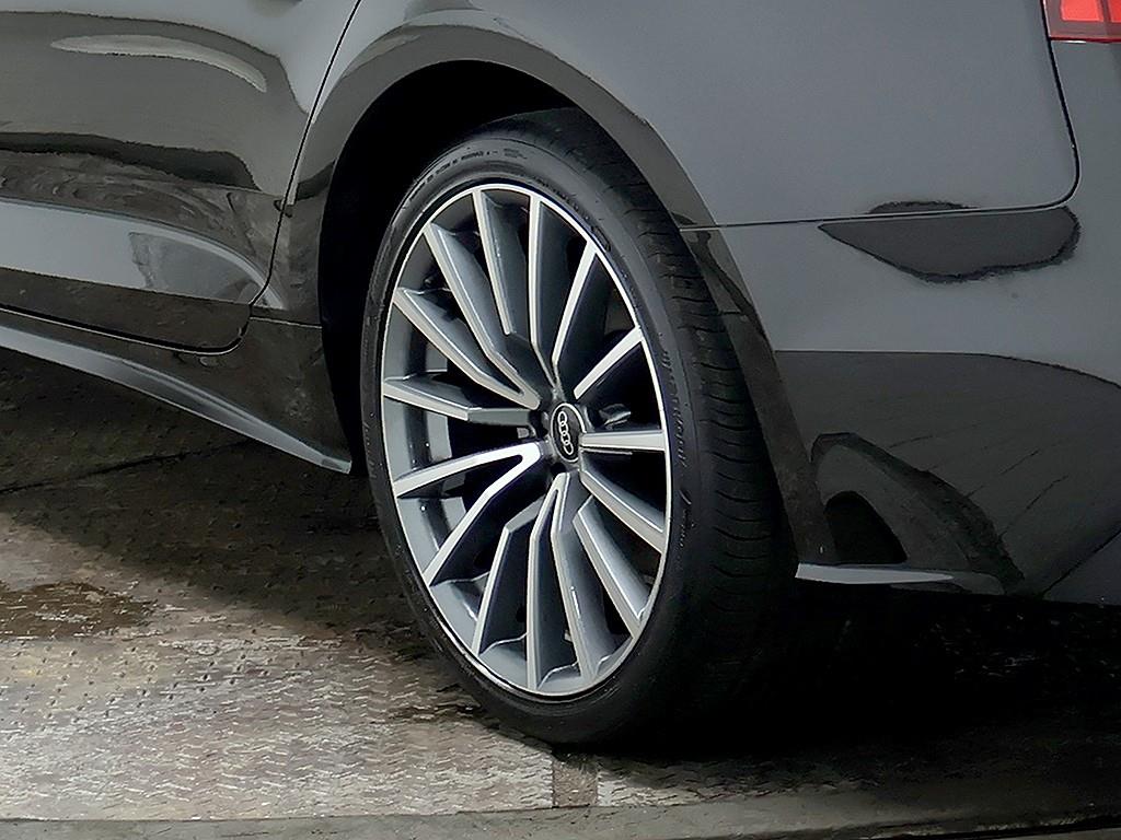Audi A5 — photo 08