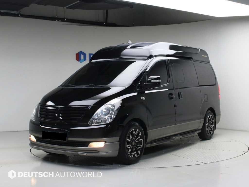 Hyundai Starex — photo 01