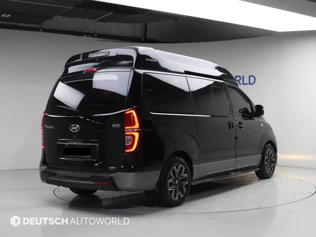Hyundai Starex — photo 02