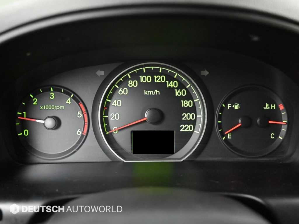 Hyundai Starex — photo 08