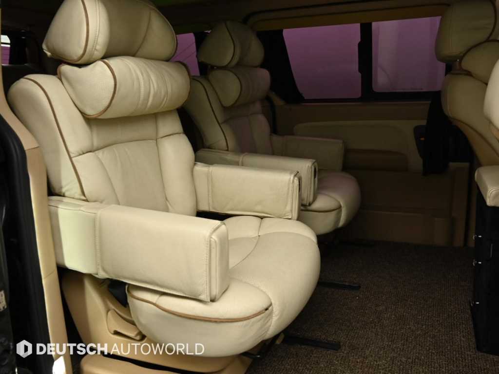 Hyundai Starex — photo 12