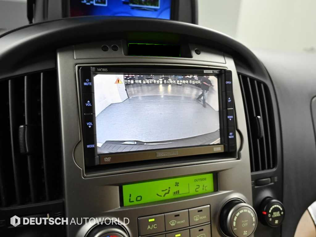 Hyundai Starex — photo 15