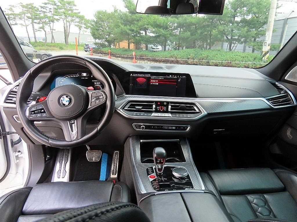 BMW X5M — photo 07