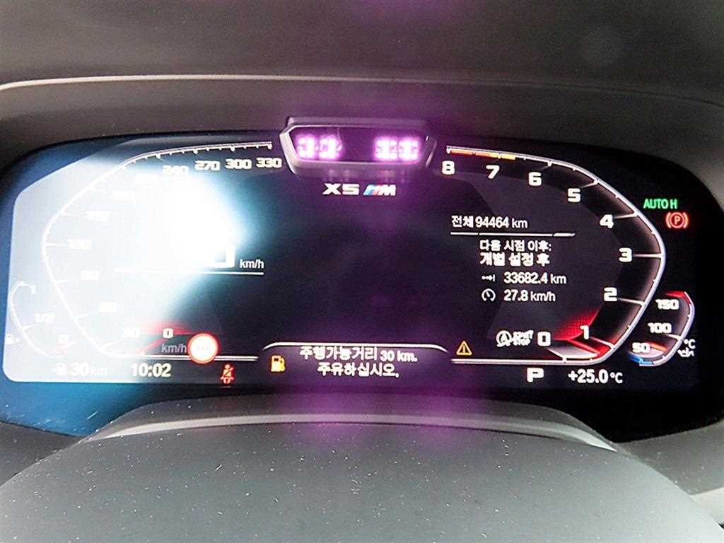 BMW X5M — photo 09