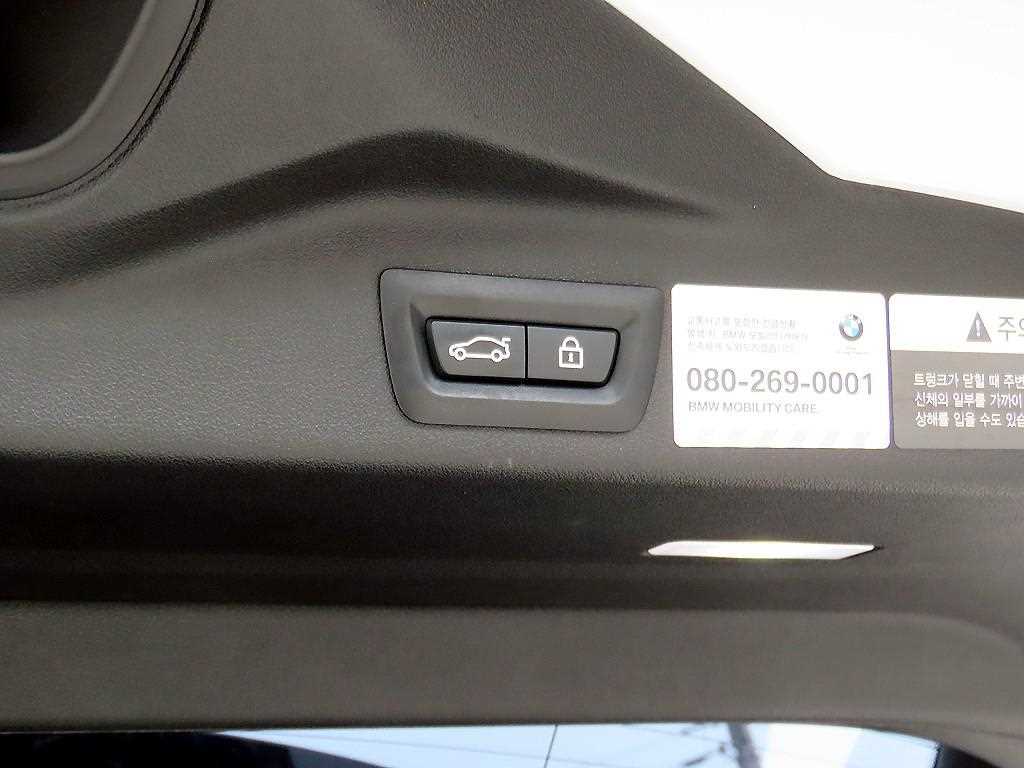 BMW X5M — photo 17