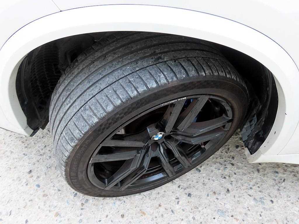 BMW X5M — photo 20