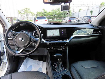 Kia Niro — photo 07