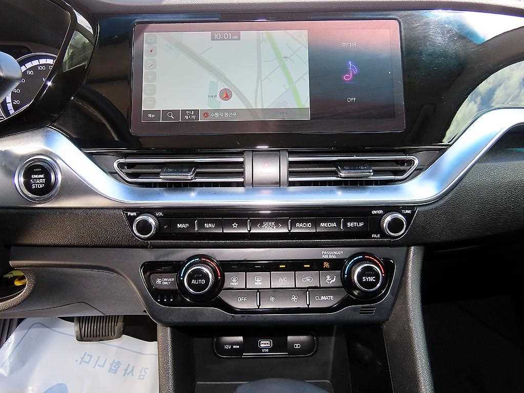 Kia Niro — photo 13
