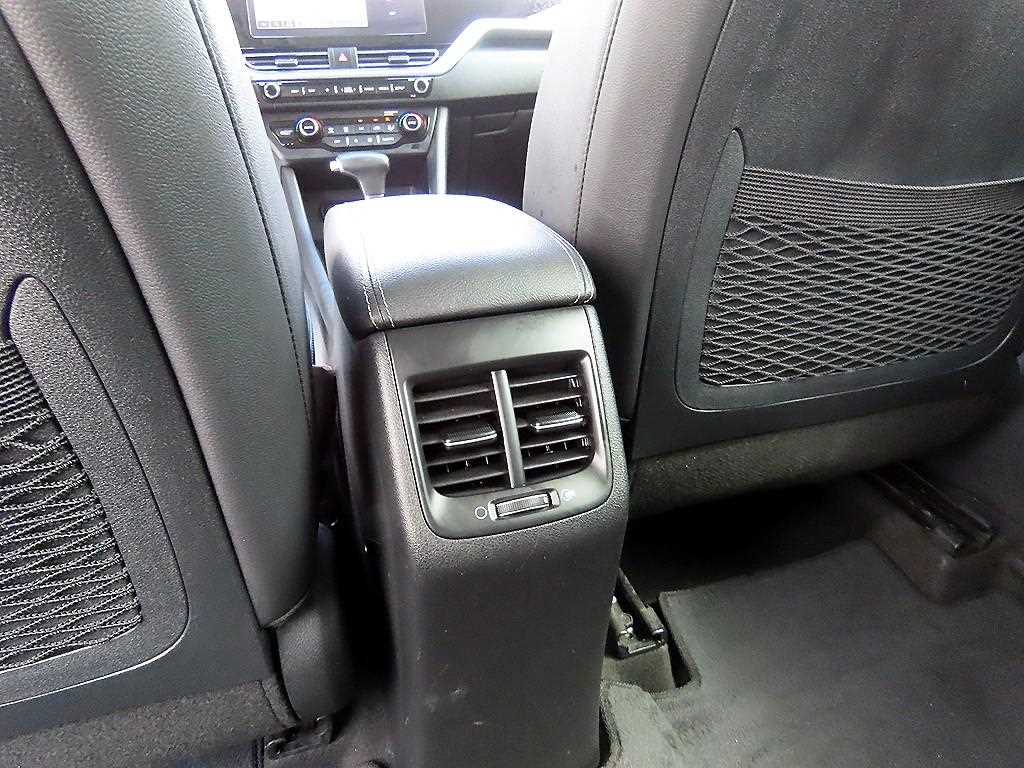 Kia Niro — photo 17