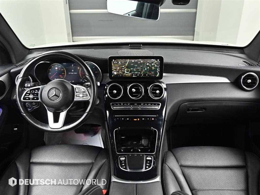Mercedes-Benz GLC-Class — photo 07