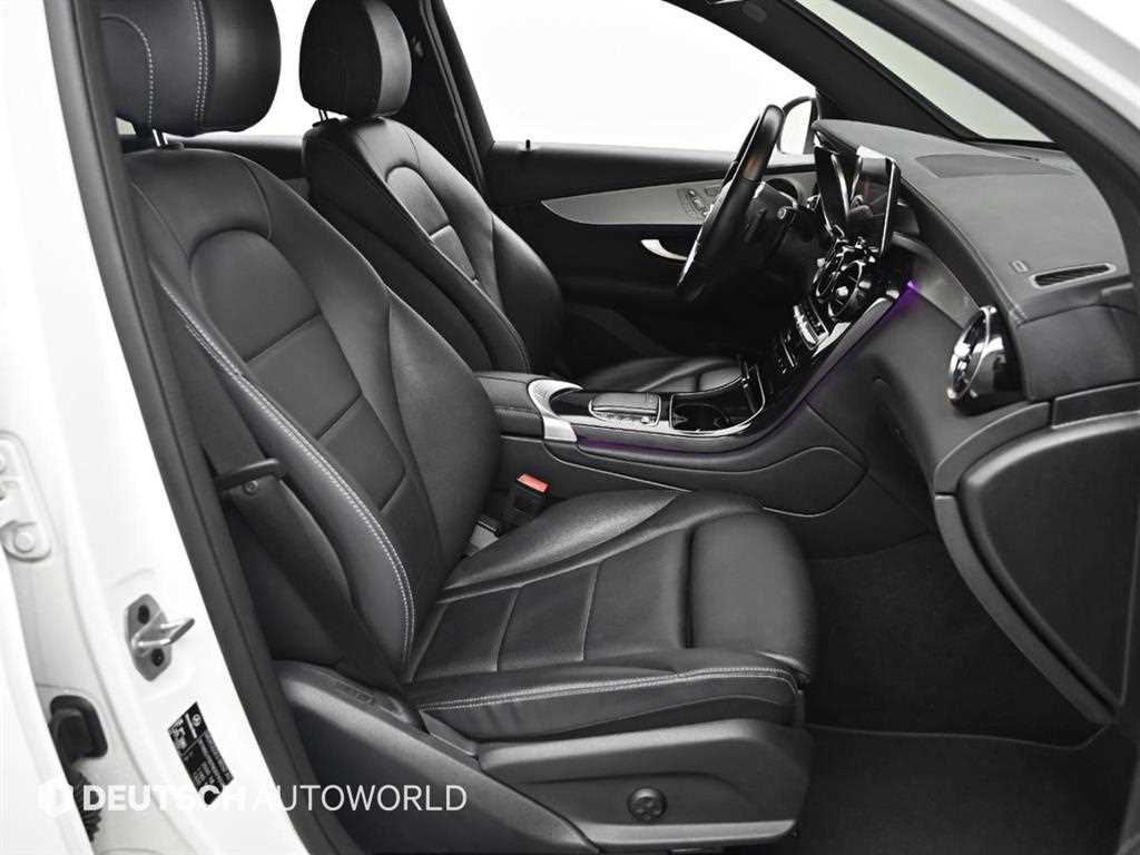 Mercedes-Benz GLC-Class — photo 10