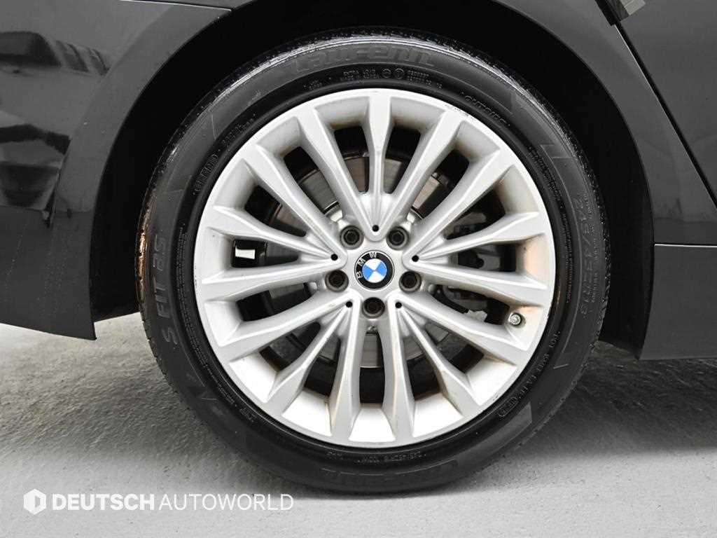 BMW 5-Series — photo 05