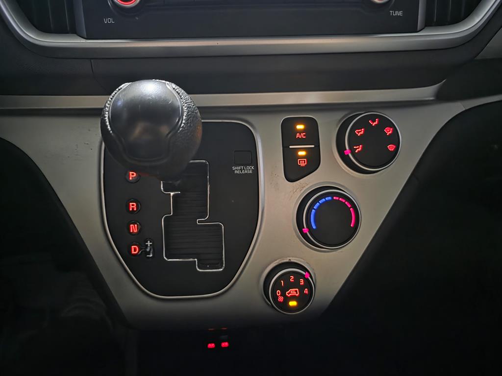 Kia RAY — photo 10
