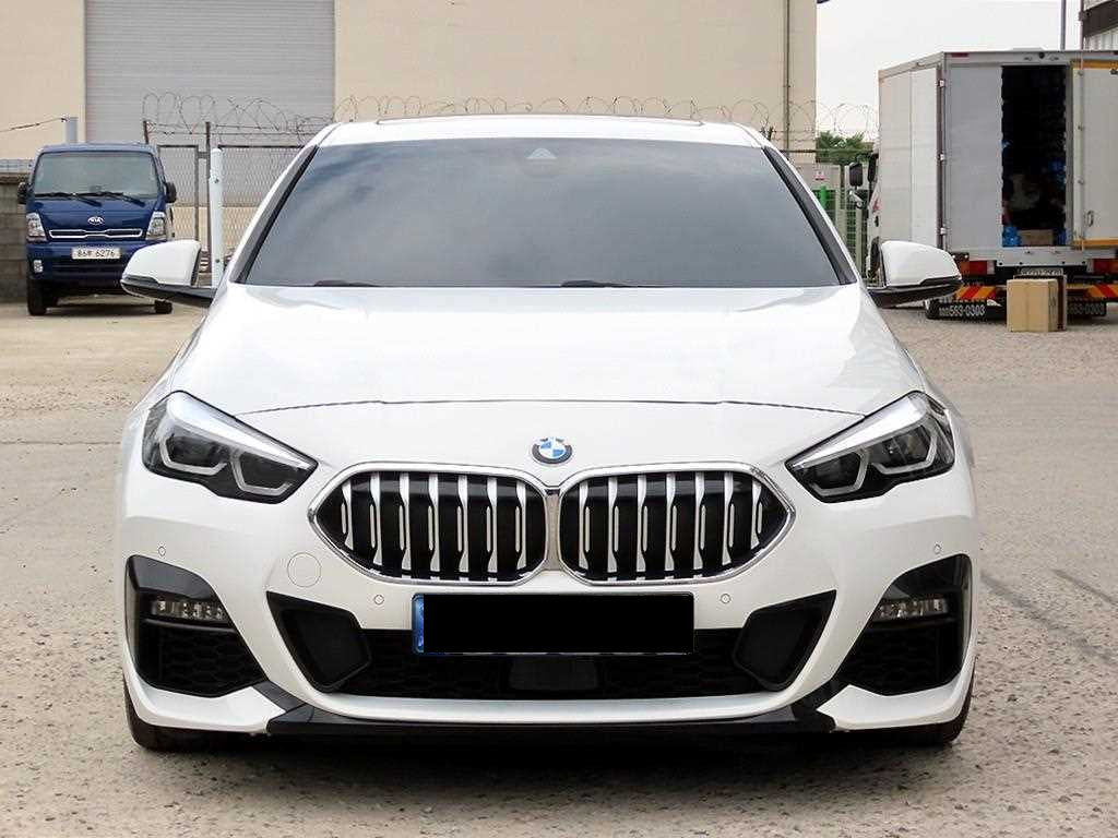 BMW 2-Series — photo 01