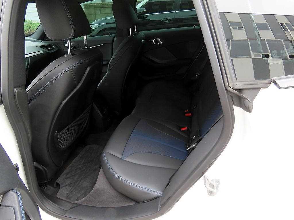 BMW 2-Series — photo 06