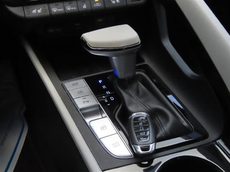 Hyundai Avante — photo 06