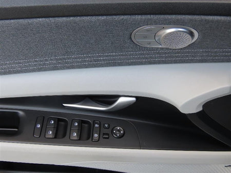 Hyundai Avante — photo 12