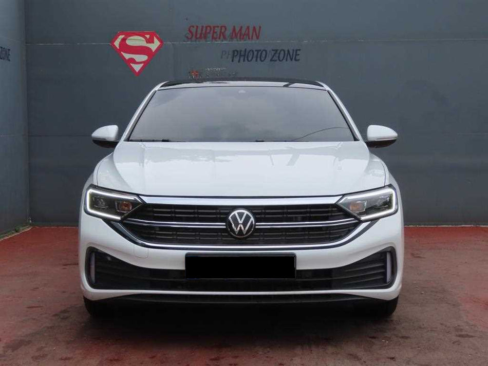 Volkswagen Jetta — photo 02