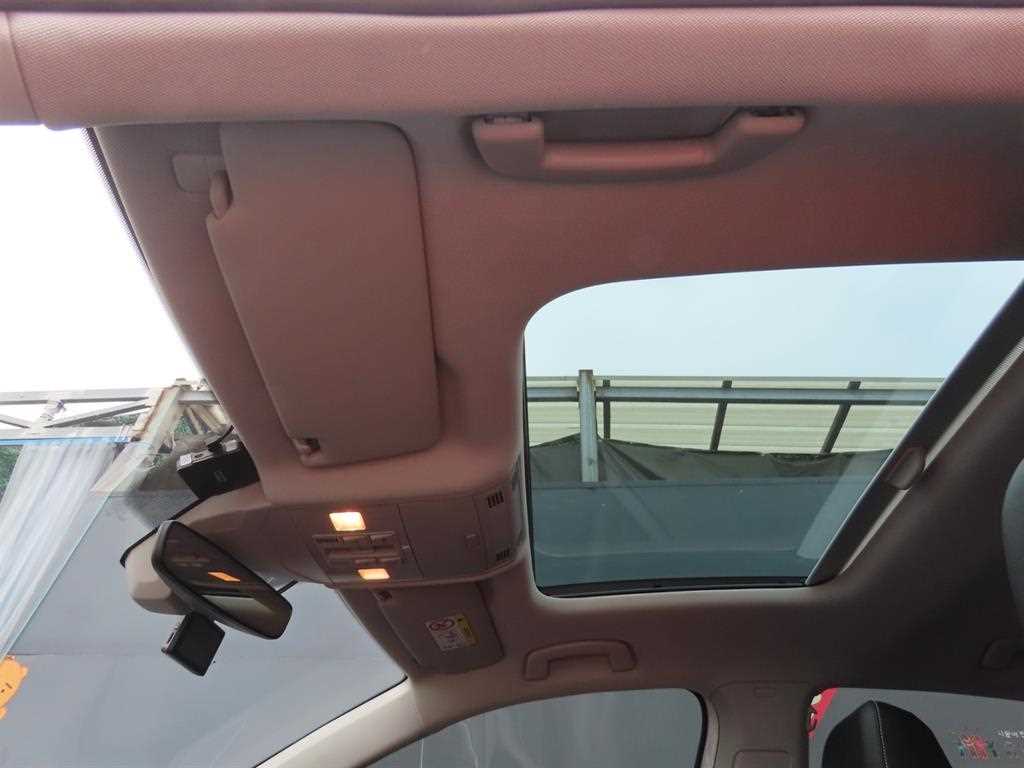 Volkswagen Jetta — photo 16