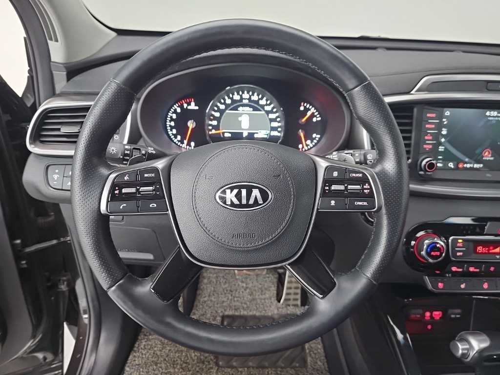 Kia Sorento — photo 09