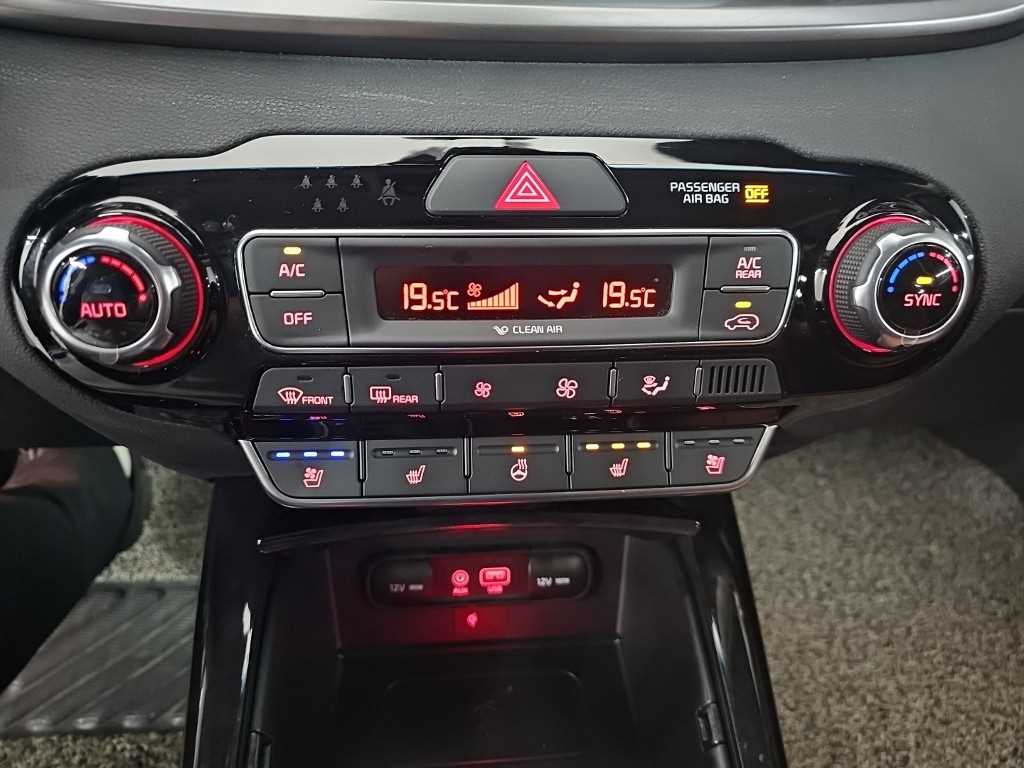 Kia Sorento — photo 10