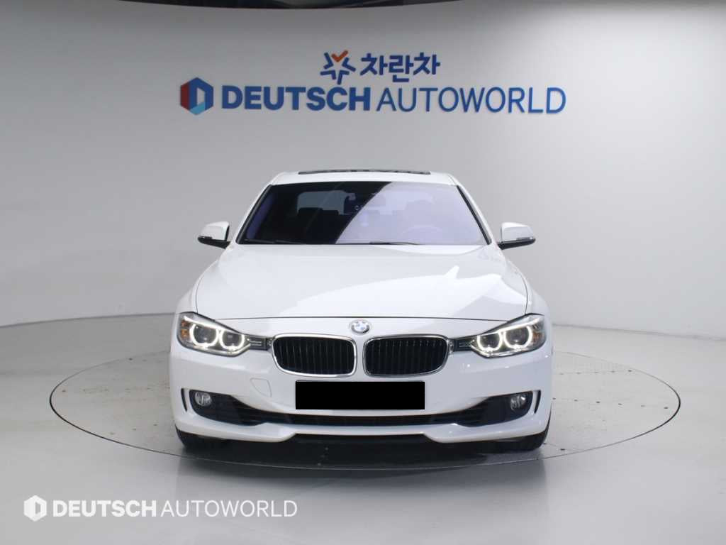 BMW 3-Series — photo 03