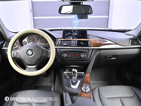 BMW 3-Series — photo 07