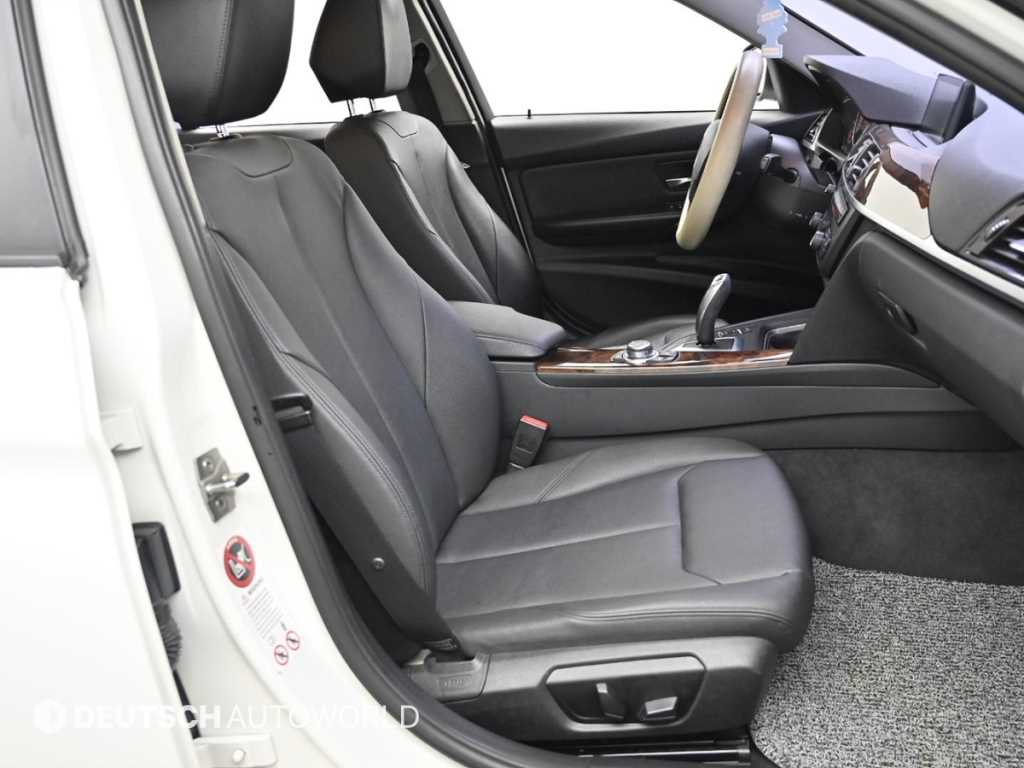 BMW 3-Series — photo 10