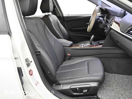 BMW 3-Series — photo 10
