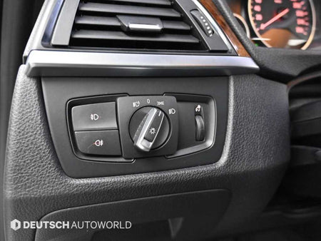 BMW 3-Series — photo 17