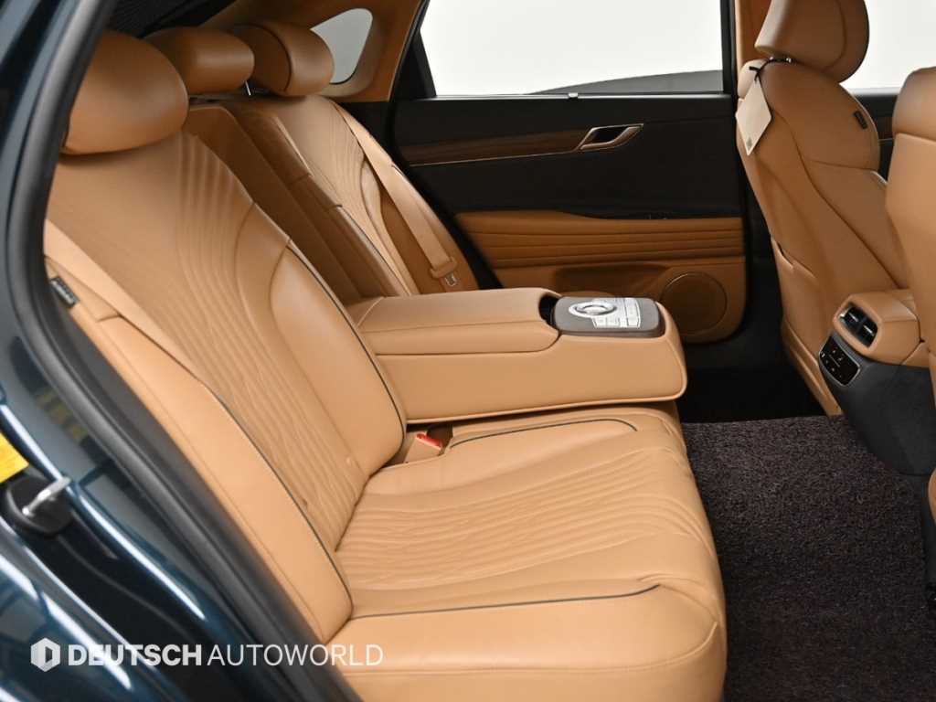Genesis G80 — photo 12
