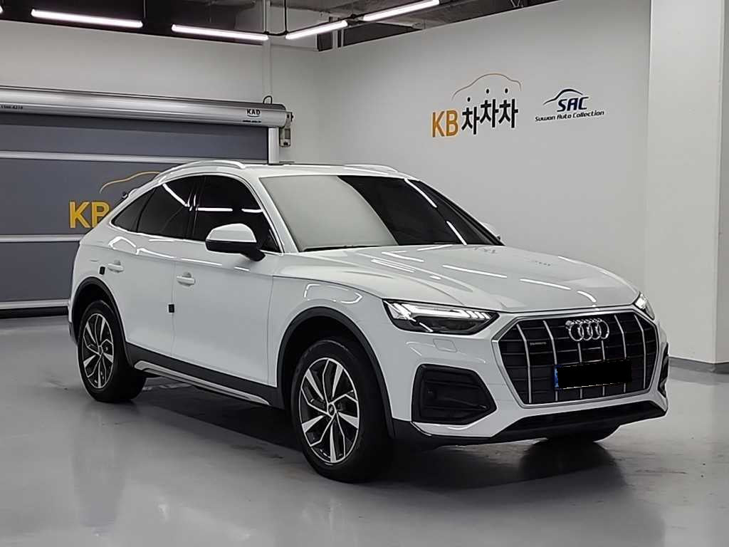 Audi Q5 — photo 02