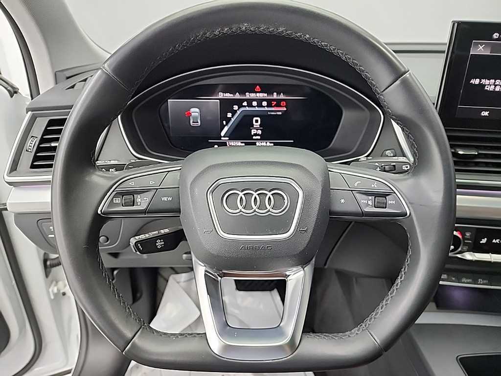 Audi Q5 — photo 09