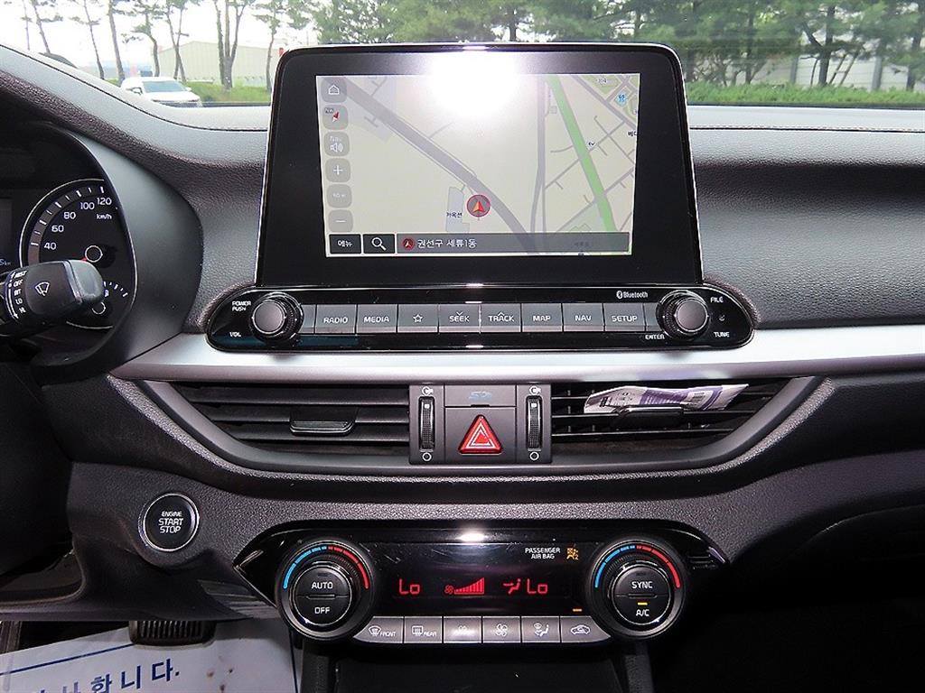 Kia K3 — photo 13