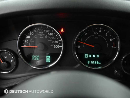Jeep Wrangler — photo 08