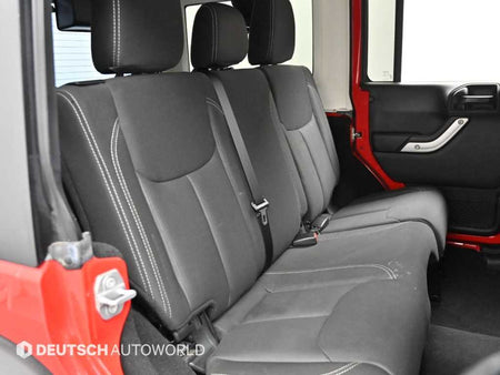 Jeep Wrangler — photo 12