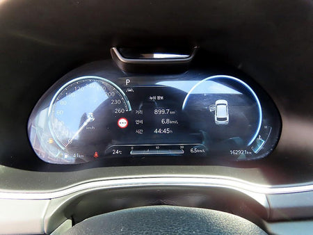 Genesis GV80 — photo 09