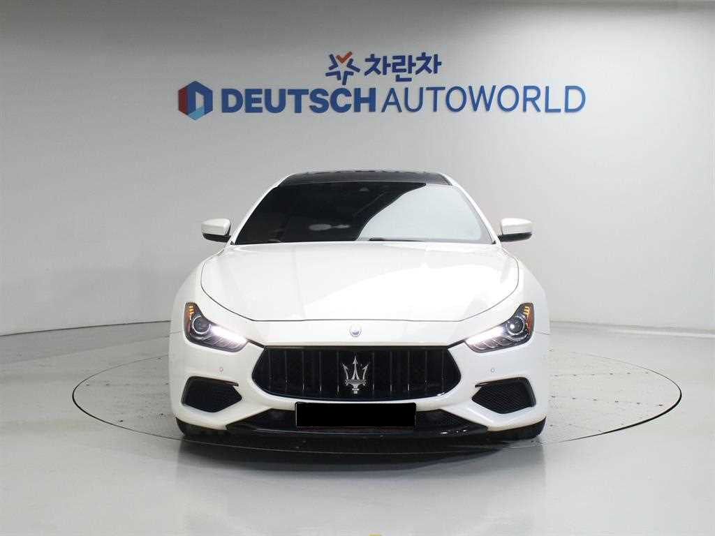 Maserati Ghibli — photo 03