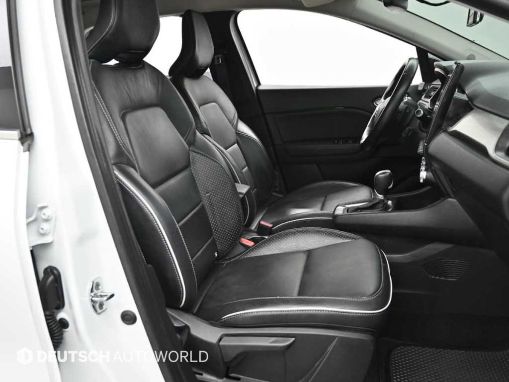 RENAULT Captur — photo 10