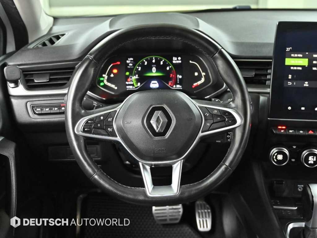 RENAULT Captur — photo 13