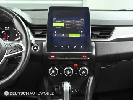 RENAULT Captur — photo 14
