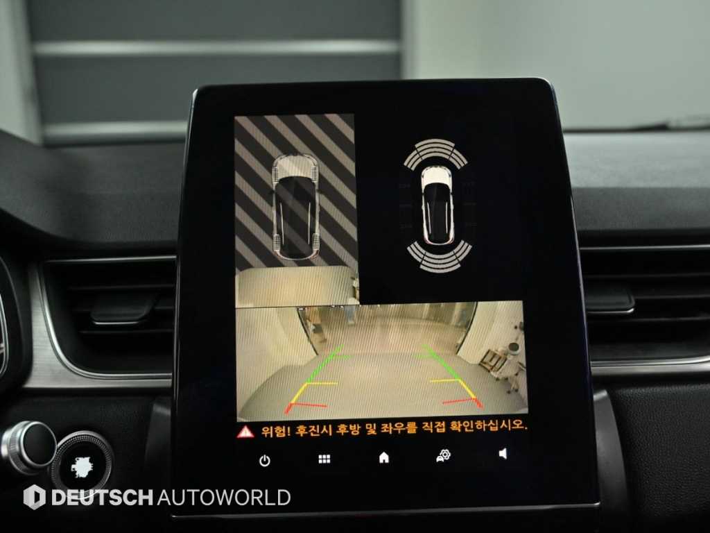 RENAULT Captur — photo 15